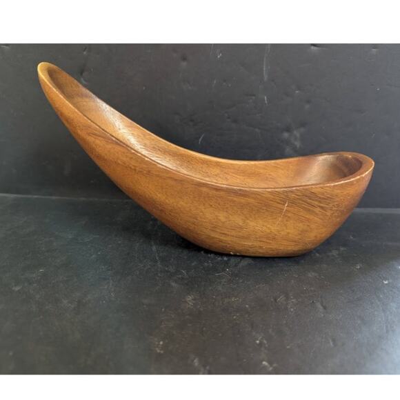 VINTAGE Lovely bowl sculpted from teak in a drop-like design MCM sculptural form